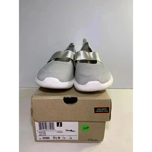 .1202 Clarks Nova Sol Women's Slip On 9.5 C/D US Grey - Picture 2 of 6